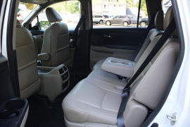 Used 2016  Honda Pilot 4d SUV AWD EX-L at Warner Motors near East Orange&comma; NJ