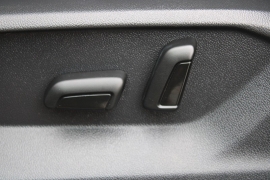 Used 2019  Volkswagen Tiguan 4d SUV SEL 4Motion at Warner Motors near East Orange&comma; NJ