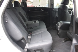 Used 2019  Kia Sorento 4d SUV AWD LX I4 at Warner Motors near East Orange&comma; NJ