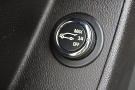 Used 2018  Chevrolet Traverse 4d SUV FWD LT Cloth w&sol;1LT at Warner Motors near East Orange&comma; NJ