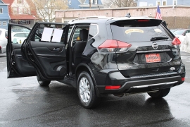 Used 2018  Nissan Rogue 4d SUV AWD SL at Warner Motors near East Orange&comma; NJ
