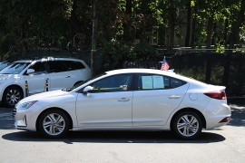 Used 2020  Hyundai Elantra 4d Sedan SEL at Warner Motors near East Orange&comma; NJ