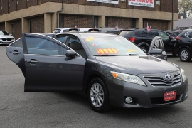 Used 2011 Toyota Camry 4d Sedan SE V6 at Warner Motors near East Orange, NJ