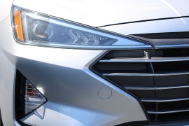Used 2020  Hyundai Elantra 4d Sedan SEL at Warner Motors near East Orange&comma; NJ