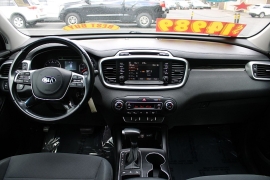 Used 2019  Kia Sorento 4d SUV AWD LX I4 at Warner Motors near East Orange&comma; NJ