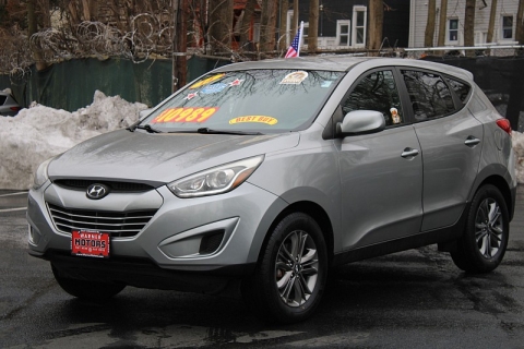 Used 2014 Hyundai Tucson 4d SUV FWD GLS at Warner Motors near East Orange, NJ