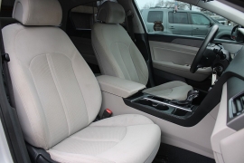 Used 2015  Hyundai Sonata 4d Sedan SE at Warner Motors near East Orange&comma; NJ