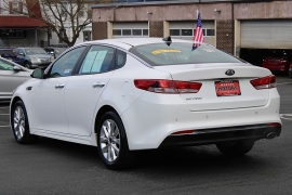 Used 2018  Kia Optima 4d Sedan LX at Warner Motors near East Orange&comma; NJ