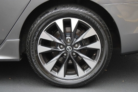 Used 2019 Nissan Sentra 4d Sedan SR at Warner Motors near East Orange, NJ