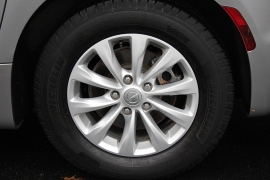 Used 2017  Chrysler Pacifica 4d Wagon Touring-L at Warner Motors near East Orange&comma; NJ