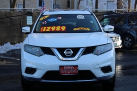 Used 2016  Nissan Rogue 4d SUV AWD SV at Warner Motors near East Orange&comma; NJ