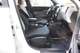 Used 2017  Kia Soul 4d Hatchback Auto at Warner Motors near East Orange&comma; NJ
