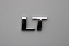 Used 2019  Chevrolet Traverse 4d SUV FWD LT Cloth w&sol;1LT at Warner Motors near East Orange&comma; NJ
