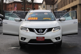 Used 2016  Nissan Rogue 4d SUV AWD SL at Warner Motors near East Orange&comma; NJ