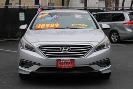 Used 2015  Hyundai Sonata 4d Sedan SE at Warner Motors near East Orange&comma; NJ