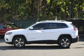 Used 2019  Jeep Cherokee 4d SUV 4WD Limited 3&period;2L at Warner Motors near East Orange&comma; NJ