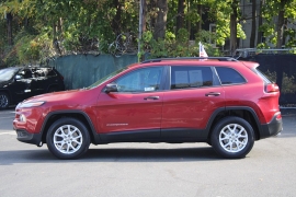 Used 2016  Jeep Cherokee 4d SUV 4WD Sport at Warner Motors near East Orange&comma; NJ
