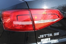 Used 2015  Volkswagen Jetta 4d Sedan SE Auto at Warner Motors near East Orange&comma; NJ