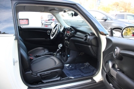 Used 2016 MINI Cooper Hardtop 2dr HB at Warner Motors near East Orange, NJ