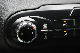 Used 2020  Kia Sorento 4d SUV FWD L at Warner Motors near East Orange&comma; NJ