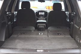 Used 2018  Chevrolet Traverse 4d SUV FWD LT Cloth w&sol;1LT at Warner Motors near East Orange&comma; NJ