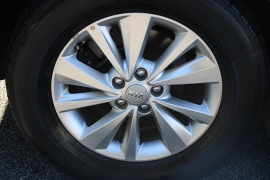 Used 2017 Kia Sedona 4d Wagon LX at Warner Motors near East Orange, NJ