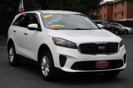Used 2020  Kia Sorento 4d SUV FWD L at Warner Motors near East Orange&comma; NJ