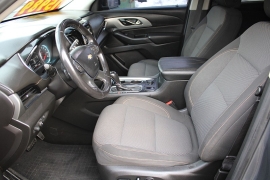Used 2018  Chevrolet Traverse 4d SUV FWD LT Cloth w&sol;1LT at Warner Motors near East Orange&comma; NJ