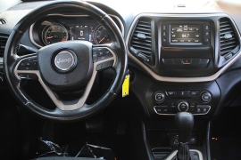 Used 2014  Jeep Cherokee 4d SUV FWD Latitude at Warner Motors near East Orange&comma; NJ