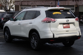 Used 2016  Nissan Rogue 4d SUV AWD SL at Warner Motors near East Orange&comma; NJ