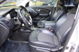 Used 2012  Hyundai Tucson 4d SUV AWD GLS at Warner Motors near East Orange&comma; NJ