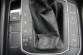 Used 2019  Volkswagen Tiguan 4d SUV SEL 4Motion at Warner Motors near East Orange&comma; NJ