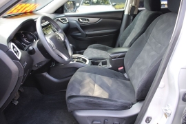 Used 2015  Nissan Rogue 4d SUV AWD SV at Warner Motors near East Orange&comma; NJ