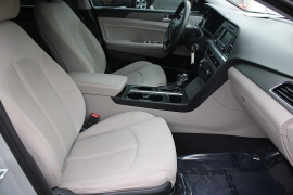 Used 2015  Hyundai Sonata 4d Sedan SE at Warner Motors near East Orange&comma; NJ