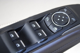 Used 2016  Lincoln MKC 4d SUV AWD Select at Warner Motors near East Orange, NJ