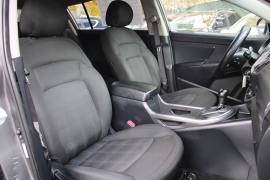 Used 2013  Kia Sportage 4d SUV FWD LX at Warner Motors near East Orange, NJ