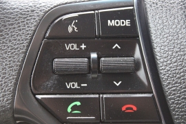 Used 2015  Hyundai Sonata 4d Sedan SE at Warner Motors near East Orange&comma; NJ