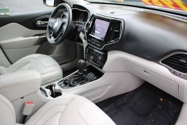 Used 2019 Jeep Cherokee 4d SUV 4WD Limited 3.2L at Warner Motors near East Orange, NJ
