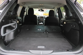 Used 2017  Jeep Cherokee 4d SUV 4WD Latitude V6 at Warner Motors near East Orange&comma; NJ