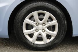 Used 2014 Hyundai Accent 4d Sedan GLS Auto at Warner Motors near East Orange, NJ