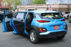 Used 2020  Hyundai Kona 4d SUV FWD SE at Warner Motors near East Orange&comma; NJ