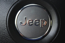 Used 2019  Jeep Grand Cherokee 4d SUV 4WD Laredo E at Warner Motors near East Orange&comma; NJ