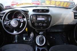 Used 2017  Kia Soul 4d Hatchback Auto at Warner Motors near East Orange&comma; NJ