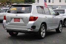 Used 2008  Toyota Highlander 4d SUV AWD Limited at Warner Motors near East Orange&comma; NJ