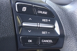 Used 2020  Hyundai Elantra 4d Sedan SEL at Warner Motors near East Orange&comma; NJ