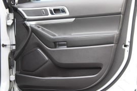 Used 2013  Ford Explorer 4d SUV 4WD XLT at Warner Motors near East Orange, NJ