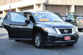 Used 2014  Nissan Pathfinder 4d SUV 4WD SV at Warner Motors near East Orange&comma; NJ