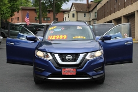 Used 2019  Nissan Rogue 4d SUV AWD SV at Warner Motors near East Orange&comma; NJ