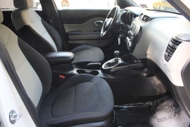 Used 2017  Kia Soul 4d Hatchback Auto at Warner Motors near East Orange&comma; NJ