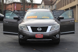 Used 2016  Nissan Pathfinder 4d SUV 4WD SL at Warner Motors near East Orange, NJ